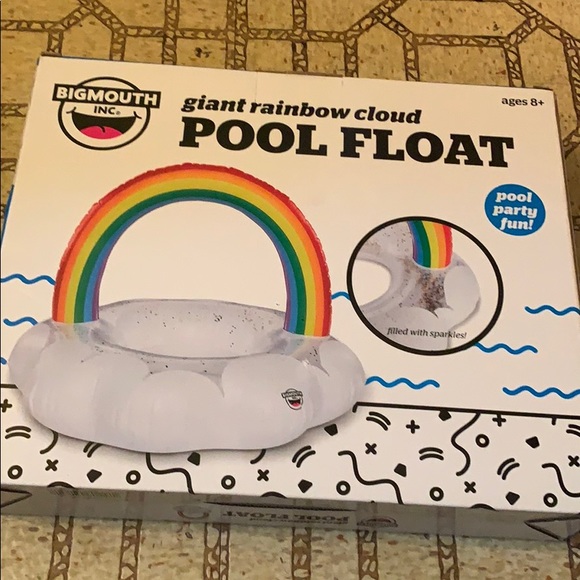 Pool rainbow float - Picture 2 of 2